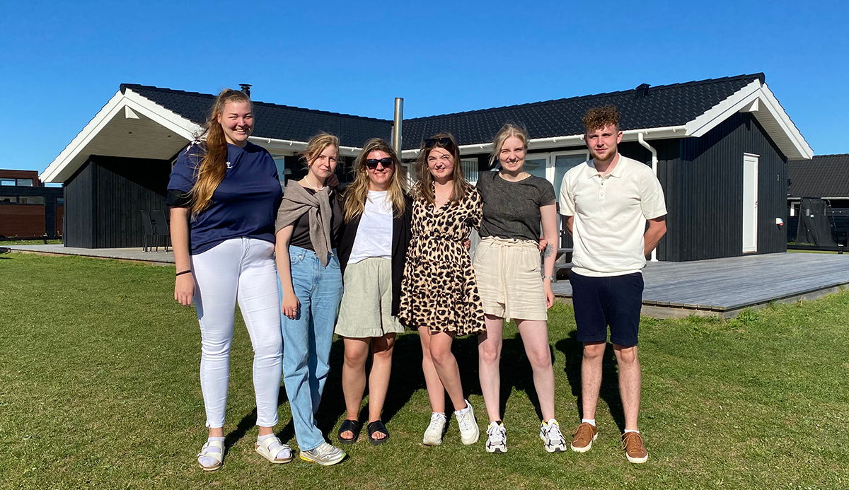 Feriehus-Familier-med-organsvigt-1200x700_03